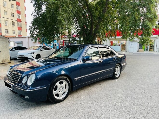 Mercedes E 240 2000, 238,562 km - 2.4 l - Bakı