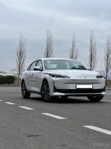 Changan Qiyuan A05 2025, 0 km - 1.5 л - Bakı