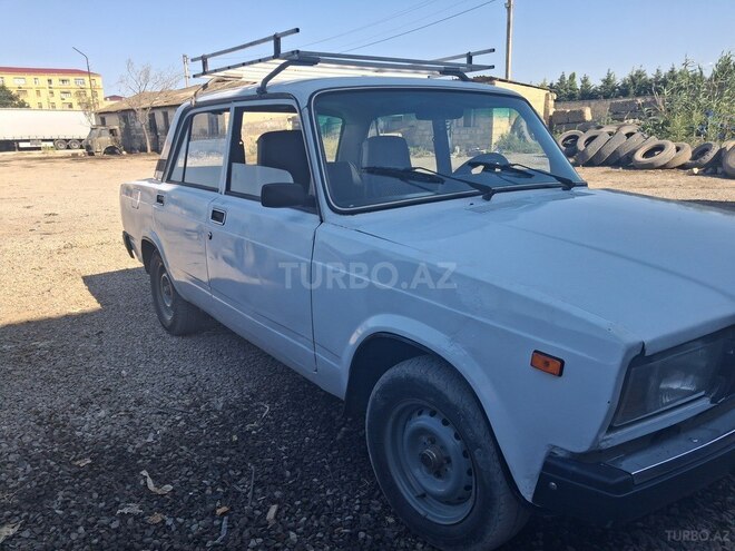 LADA (VAZ) 2107 2003, 80,000 km - 1.6 л - Yevlax