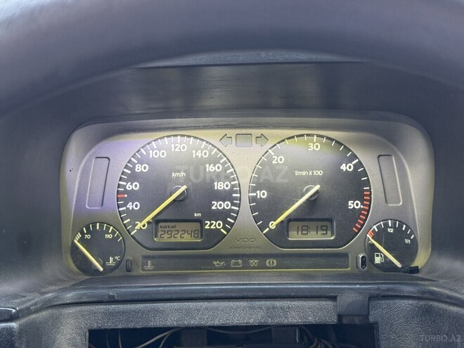 Volkswagen Golf 1994, 292,200 km - 1.9 л - Bakı
