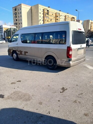 Toyota HiAce 2014, 405,785 km - 2.8 l - Sumqayıt