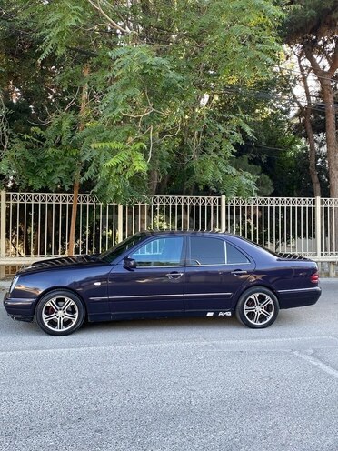 Mercedes E 200-6