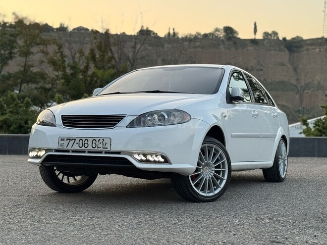 Daewoo Gentra 2014, 235,594 km - 1.5 l - Quba