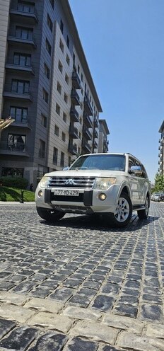 Mitsubishi Pajero 2010, 294,000 km - 3.5 л - Bakı