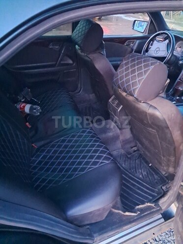 Mercedes E 230 1996, 758,000 km - 2.3 l - Qax
