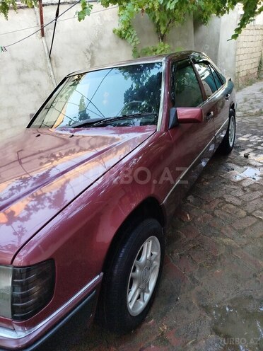 Mercedes E 230 1992, 576,069 km - 2.3 l - Sumqayıt