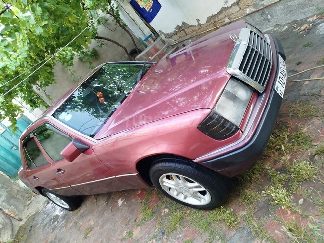 Mercedes E 230 1992, 576,069 km - 2.3 l - Sumqayıt
