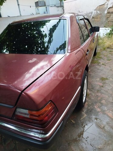 Mercedes E 230 1992, 576,069 km - 2.3 l - Sumqayıt