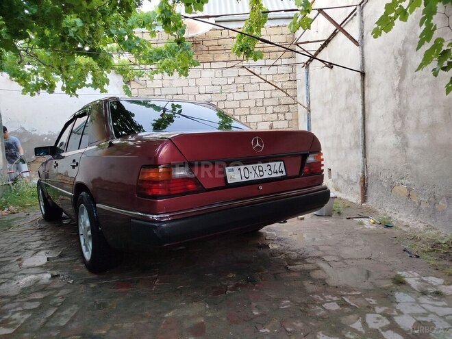 Mercedes E 230 1992, 576,069 km - 2.3 l - Sumqayıt