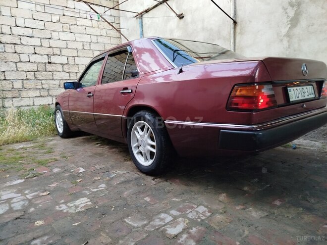 Mercedes E 230 1992, 576,069 km - 2.3 l - Sumqayıt