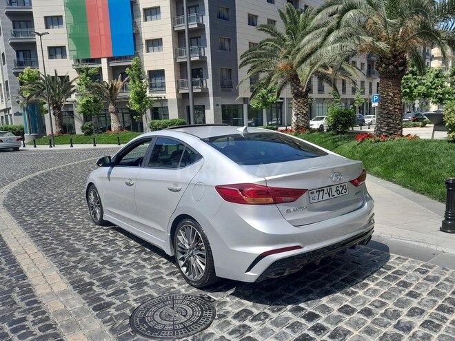 Hyundai Elantra 2018, 101,000 km - 1.6 l - Bakı