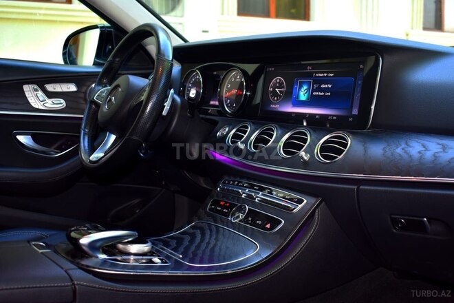 Mercedes E 300 2018, 105,000 km - 2.0 l - Bakı