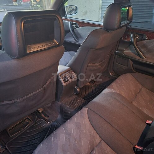 Mercedes E 270 2000, 457,000 km - 2.7 l - Bakı