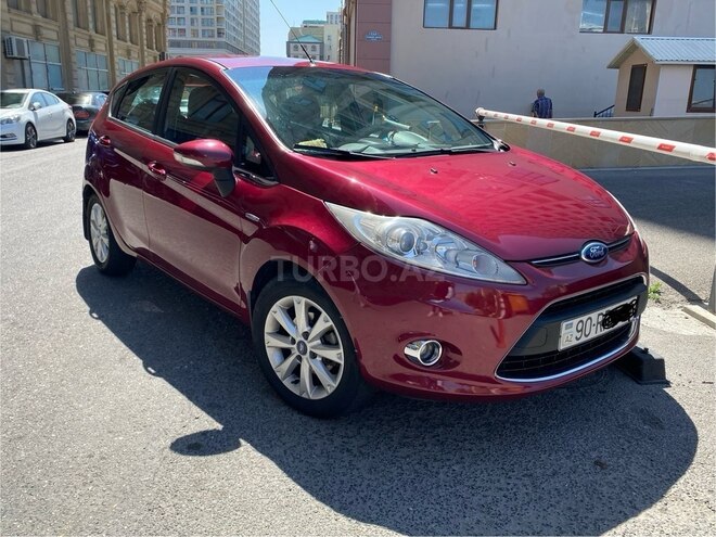Ford Fiesta 2012, 250,000 km - 1.4 l - Bakı