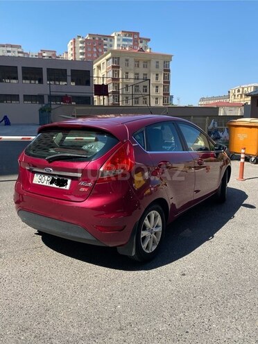 Ford Fiesta 2012, 250,000 km - 1.4 l - Bakı