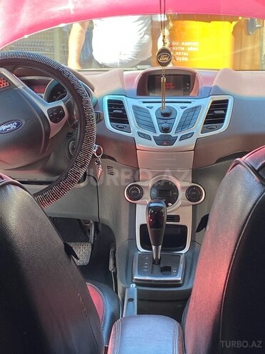 Ford Fiesta 2012, 250,000 km - 1.4 l - Bakı