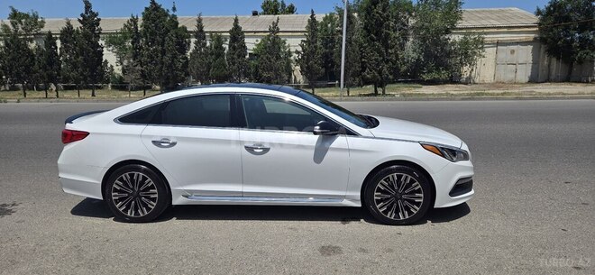 Hyundai Sonata-5