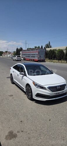 Hyundai Sonata-2