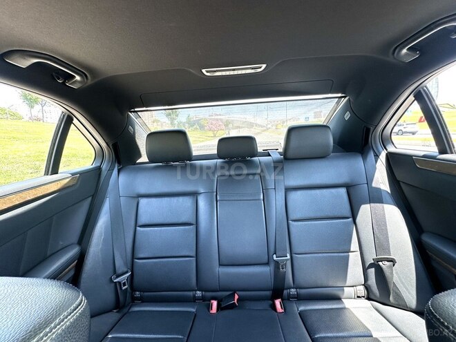 Mercedes E 350 4MATIC 2010, 192,000 km - 3.5 l - Bakı