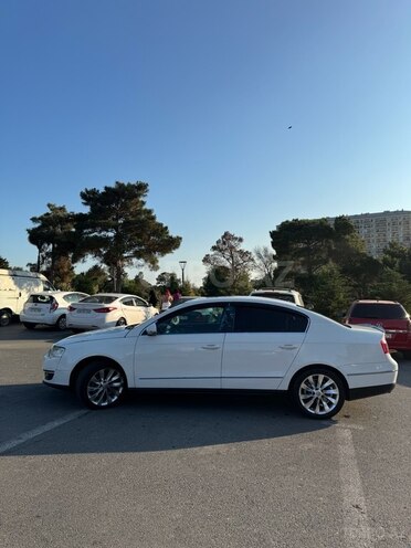 Volkswagen Passat 2006, 260,000 km - 2.0 l - Bakı