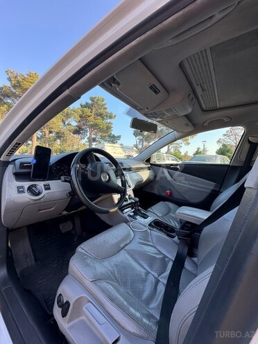 Volkswagen Passat 2006, 260,000 km - 2.0 l - Bakı