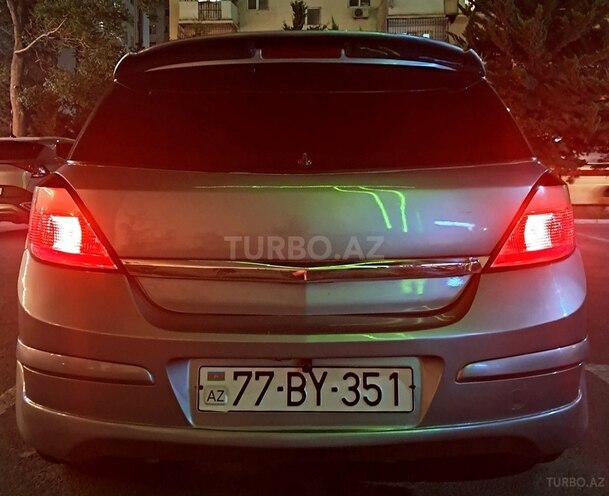 Opel Astra 2006, 270,000 km - 1.4 l - Bakı