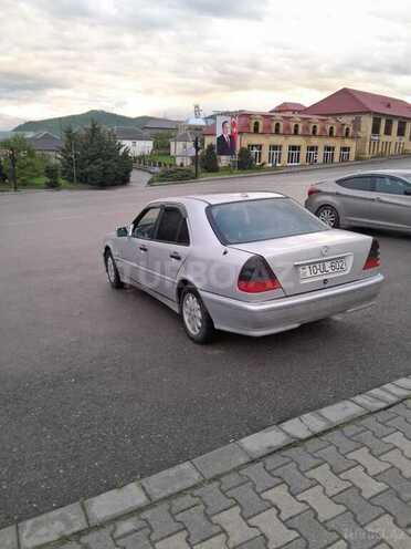 Mercedes C 180-3