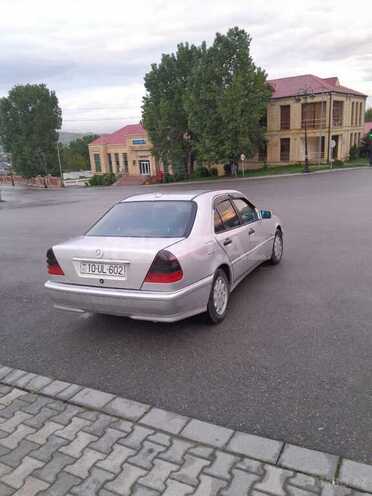 Mercedes C 180-6