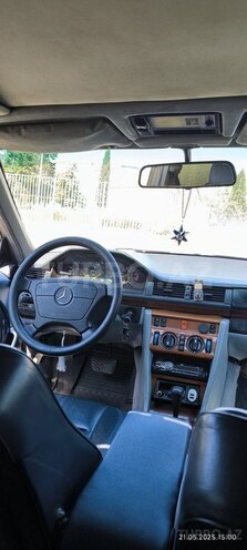 Mercedes E 220 1995, 495,000 km - 2.2 l - Bakı