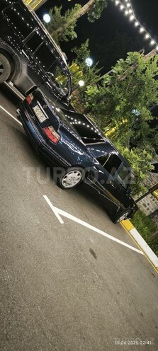 Mercedes E 220 1995, 495,000 km - 2.2 l - Bakı