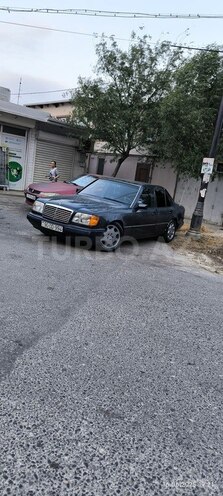 Mercedes E 220 1995, 495,000 km - 2.2 l - Bakı