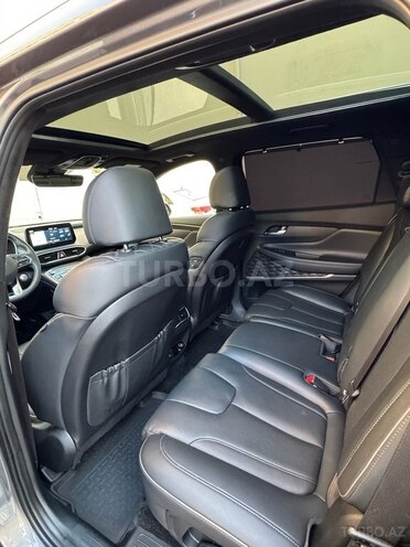 Hyundai Santa Fe-12