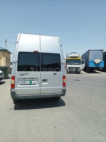 Ford Transit-2