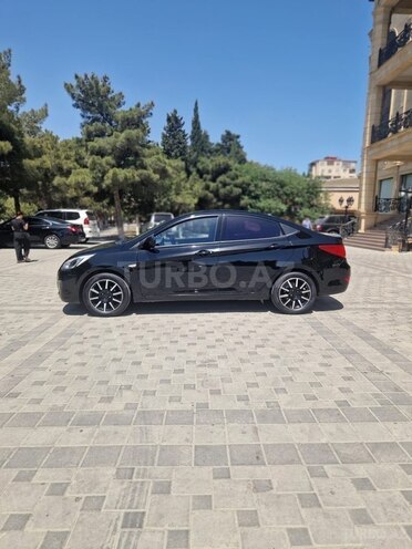 Hyundai Accent 2015, 140,000 km - 1.4 л - Sumqayıt
