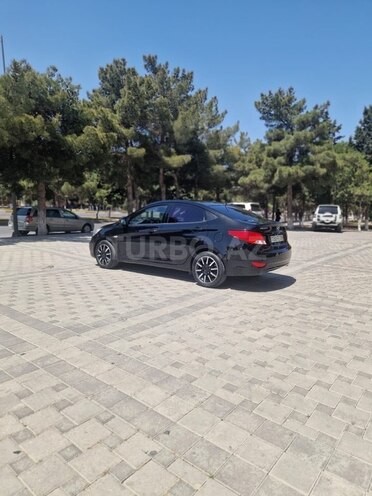 Hyundai Accent 2015, 140,000 km - 1.4 л - Sumqayıt