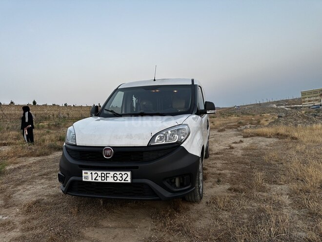 Fiat Doblo 2017, 235,000 km - 1.4 l - Bakı