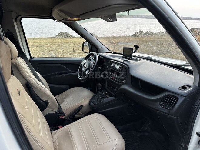 Fiat Doblo 2017, 235,000 km - 1.4 l - Bakı