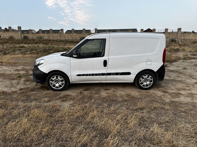 Fiat Doblo 2017, 235,000 km - 1.4 l - Bakı