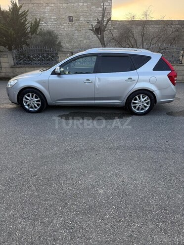 Kia  2008, 300,000 km - 1.6 л - Bakı