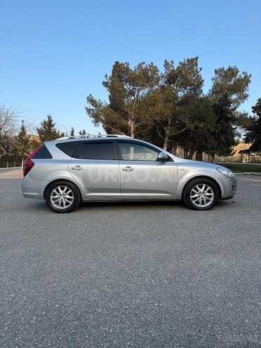 Kia  2008, 300,000 km - 1.6 л - Bakı