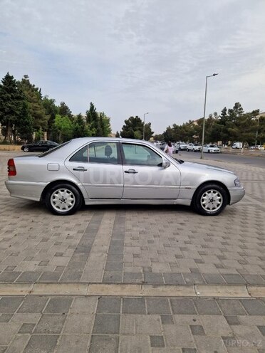 Mercedes C 180-6