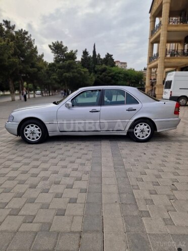 Mercedes C 180-5