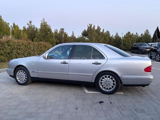 Mercedes E 240 1998, 364,000 km - 2.4 l - Bakı