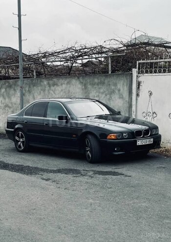 BMW 520 1996, 200,000 km - 2.0 l - Qax