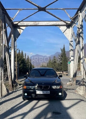 BMW 520 1996, 200,000 km - 2.0 l - Qax