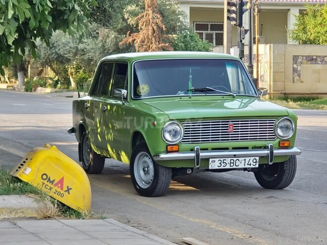 LADA (VAZ) 21011 1974, 86,289 km - 1.3 л - Salyan
