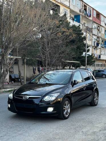 Hyundai i30 2009, 175,000 km - 1.4 л - Bakı