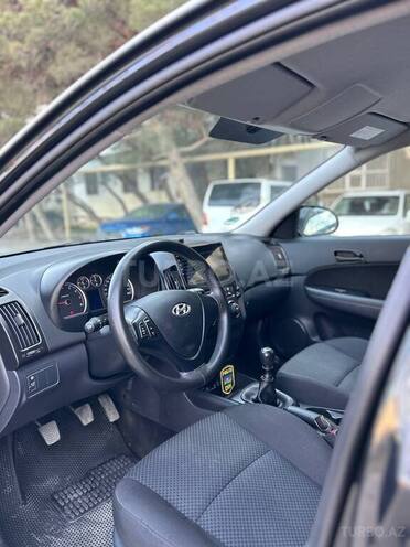 Hyundai i30 2009, 175,000 km - 1.4 л - Bakı