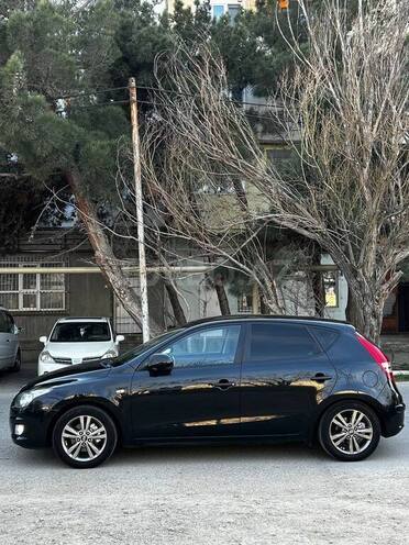 Hyundai i30 2009, 175,000 km - 1.4 л - Bakı