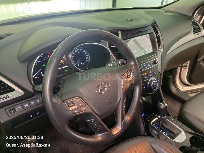 Hyundai Santa Fe-10